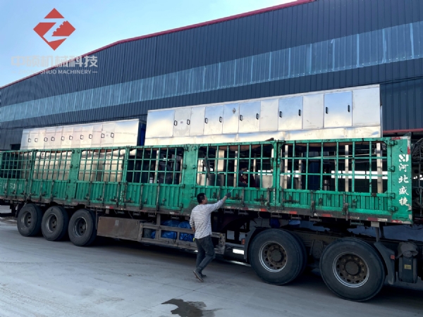 周轉箱翻轉瀝水一體機發(fā)貨實拍，不銹鋼桶清洗烘干一體機，雙通道料箱清洗烘干一體機發(fā)貨實拍